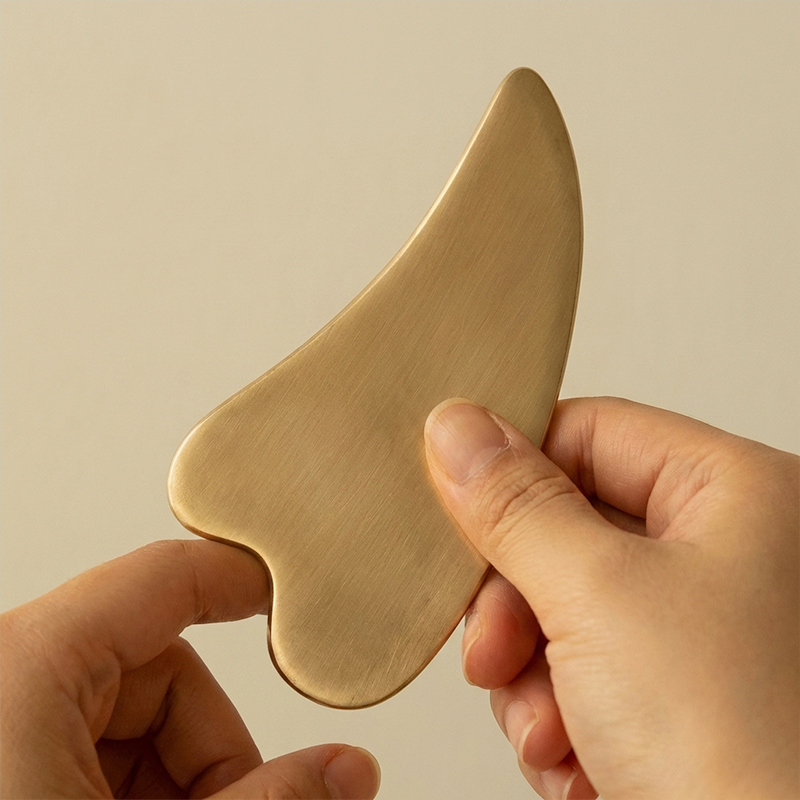 NOTDAM Bronzeware Heart Gua Sha – Traditional Massage Tool | Auntie Kim
